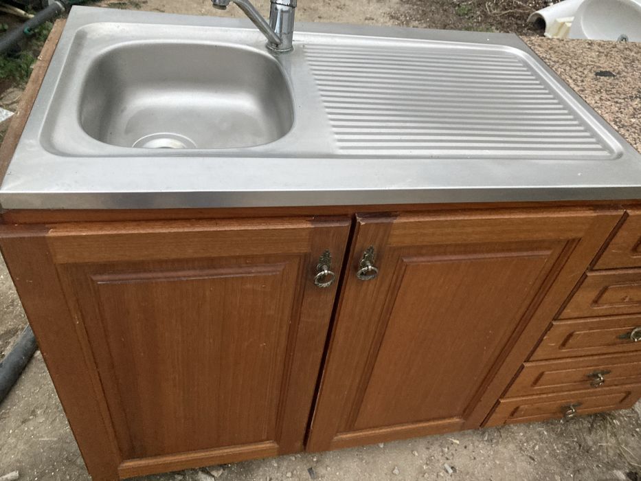 Movél com lava louça e gavetas em bom estado64739772371203122