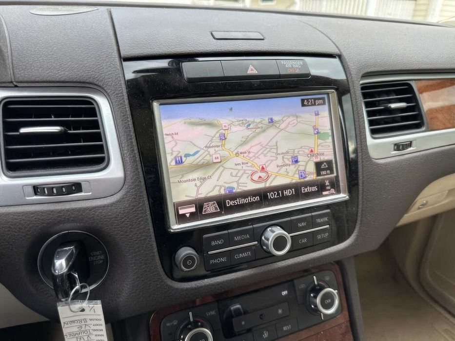 Volkswagen Toureg      2014