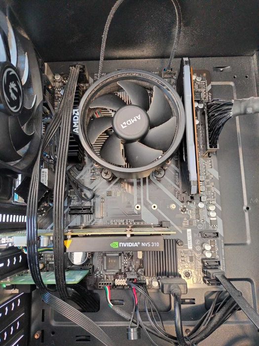 Computador 240Gb SSD - AMD Ryzen 3 - 16Gb Memória