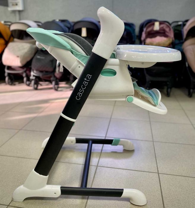 Стульчик для кормления CARRELLO Cascata Электронный столик качалка