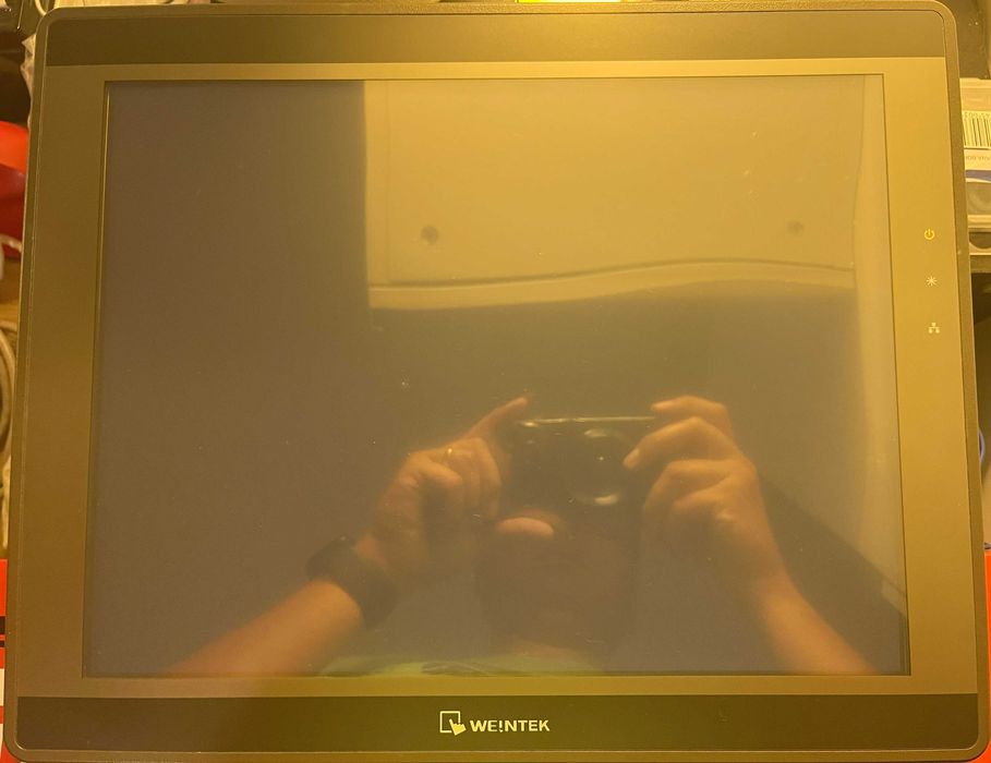 Consola HMI Weintek MT8150XE