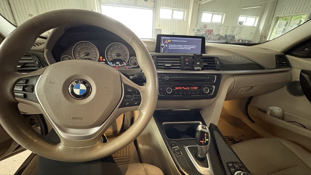 Бмв F30 x drive 2012 год