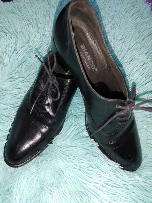 Sliczne czarne pantofelki