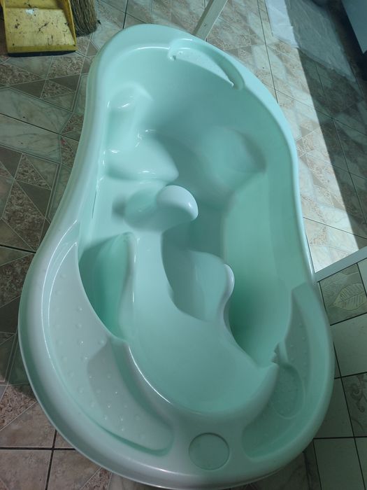 Продам ванночку для купания