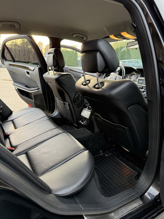 Продам своє авто Mersedes E w212