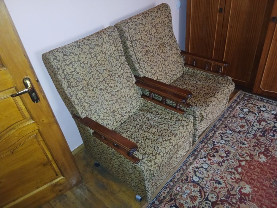 Б/у меблі для вітальні