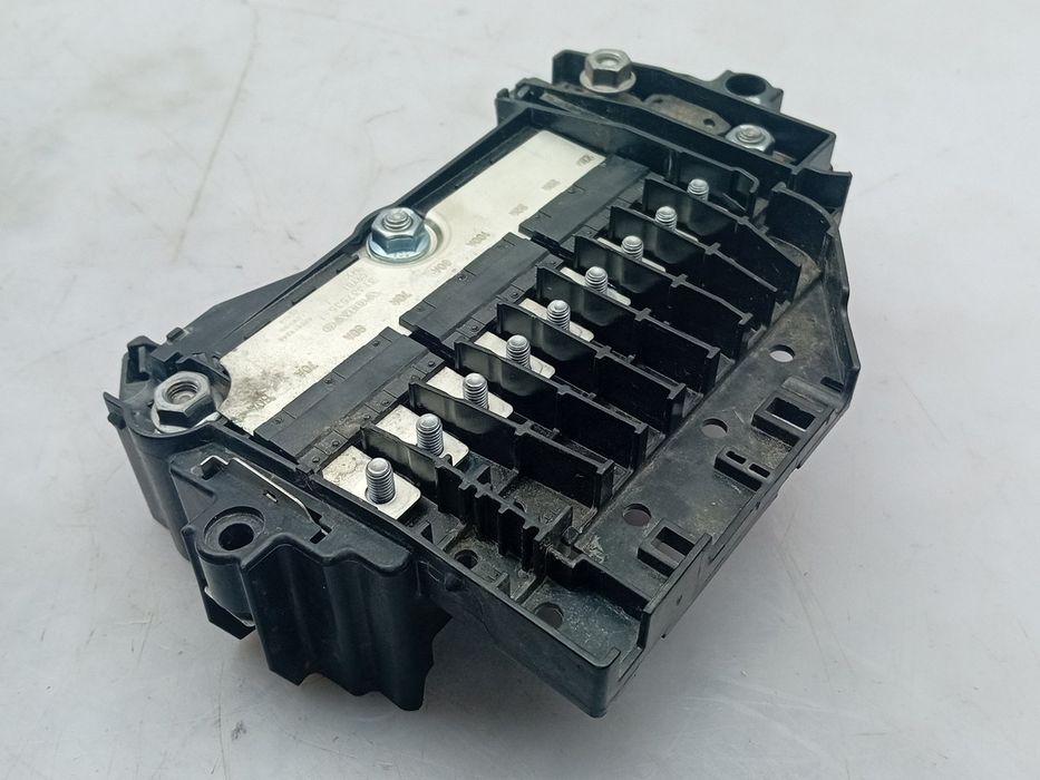 Caixa fusíveis / SAM / BSI VOLVO V40 Hatchback