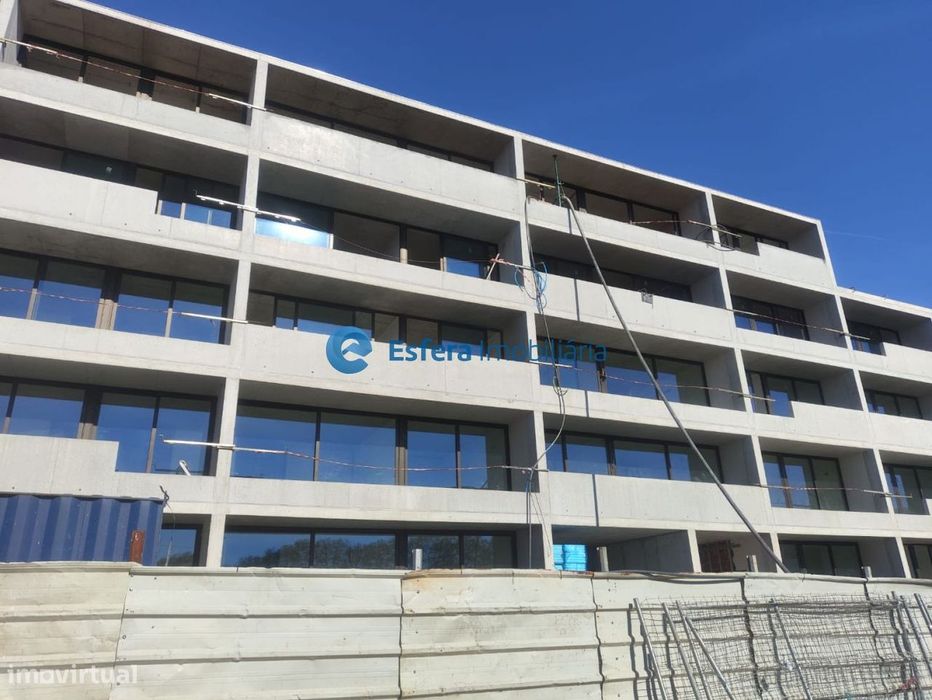 T1 Novo junto ao LIDL Monte dos Burgos