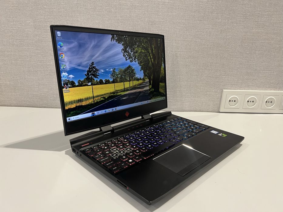 Игровой HP Omen 15-dc0030nr - 15" FHD/i7-8750H/  16Gb/SSD 512/GTX 1060