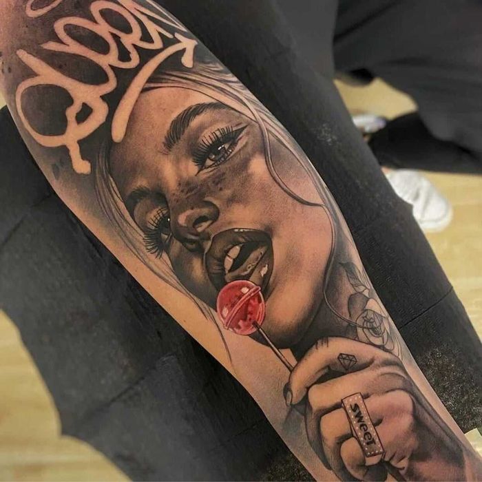 Делаю красивые татуировки и пирсинг в Киеве