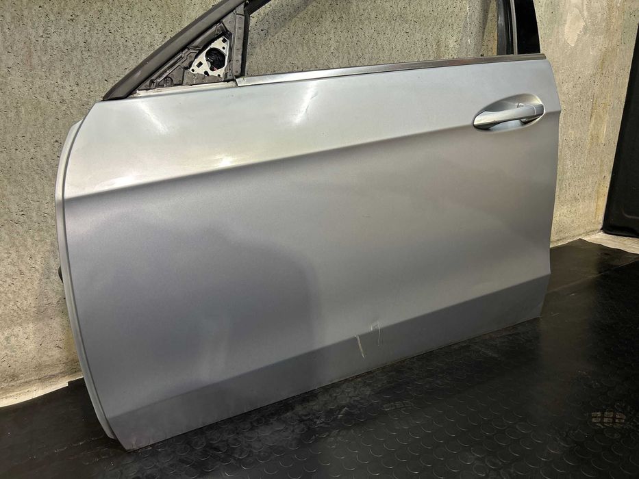 Porta frontal esquerda Mercedes W212 E220 (Ano: 2014)