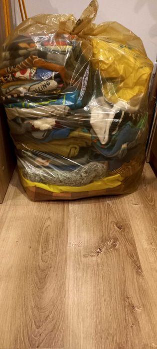 Paka ciuchów i buty chlopiec 104-110 odbior osobisty
