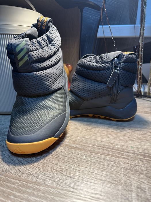 Продам сапоги adidas!