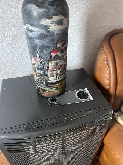 Candeeiro em Garrafa de Vidro Pintada