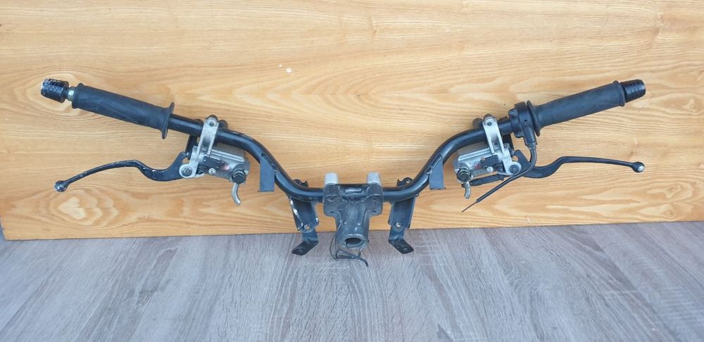 Кермо Yamaha в зборі