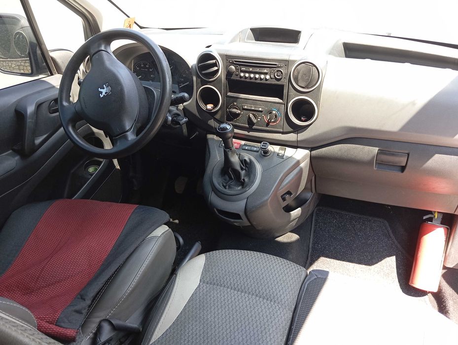 Продам Пежо партнер