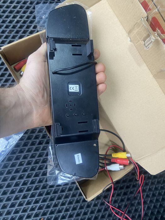 Зеркало монітор з камерою заднього виду