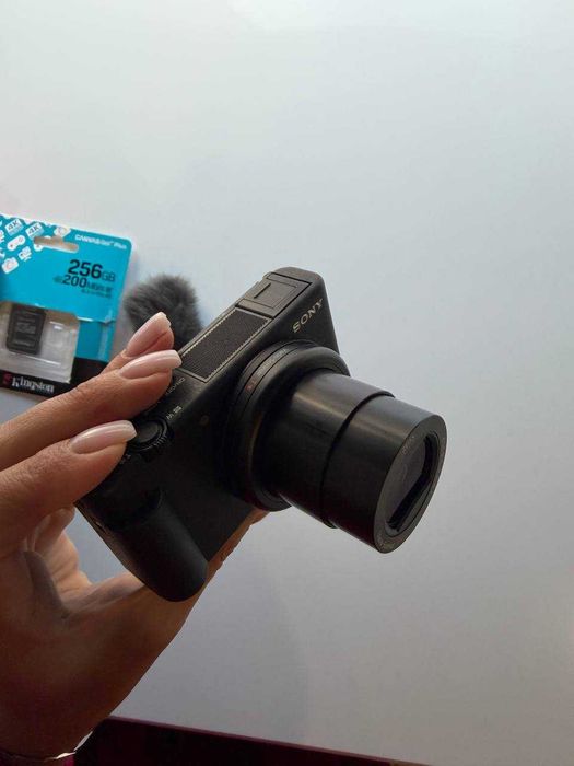 Продам Sony ZV-1A + + карта памʼяті 256 GB