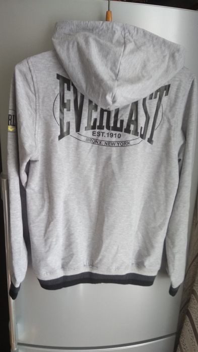 Костюм спортивный