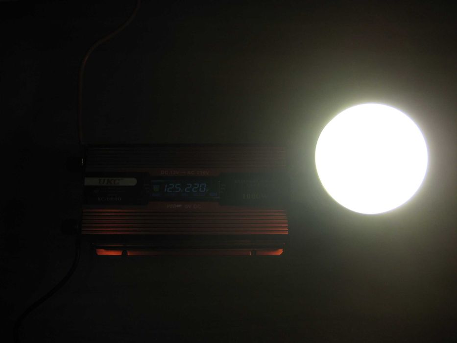 інвертор UKC KC-1000D 12V-220V відмінний стан