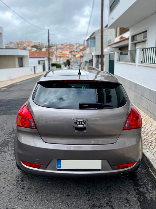 Kia Pro_Cee'd Coupé – Apenas 151.000km