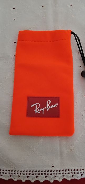 Bolsa óculos Rayban, nova