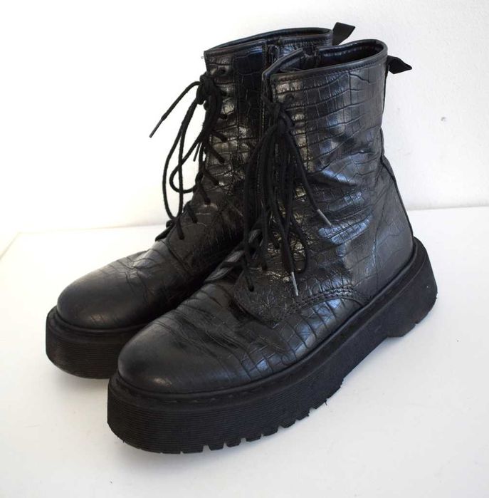 Czarne 41 botki na sznurowane buty na platformie