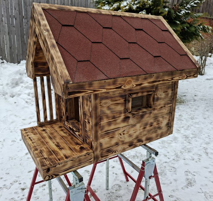 Buda dla psa ocieplana