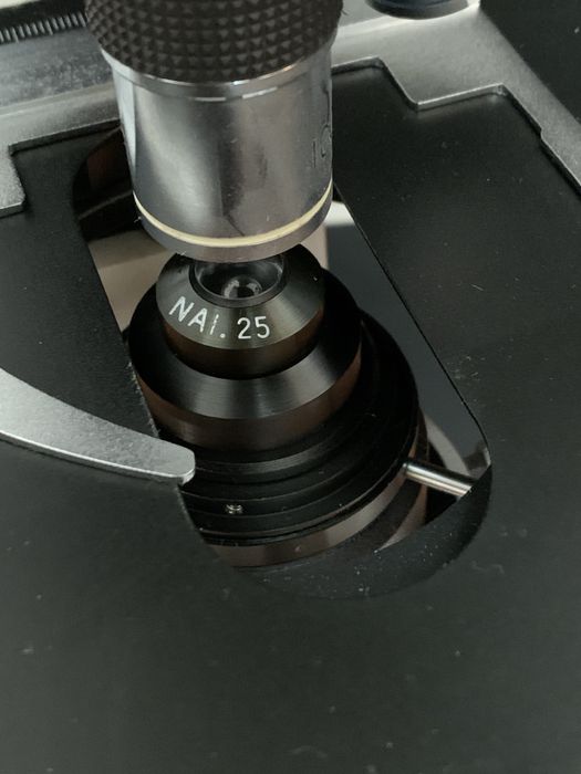 Microscopio trinocular LanOptics