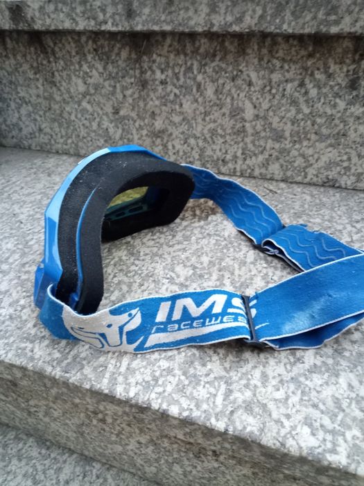 Capacete e óculos de motocross