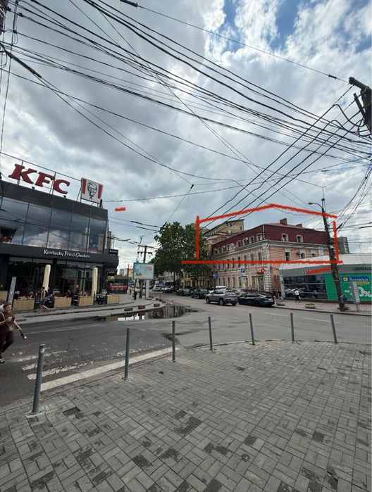Продаж великого офісу центр ЦУМ володимира Мономаха