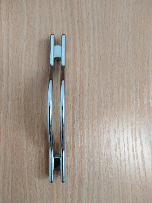 Uchwyty meblowe metalowe-chromowane, 18 sztuk