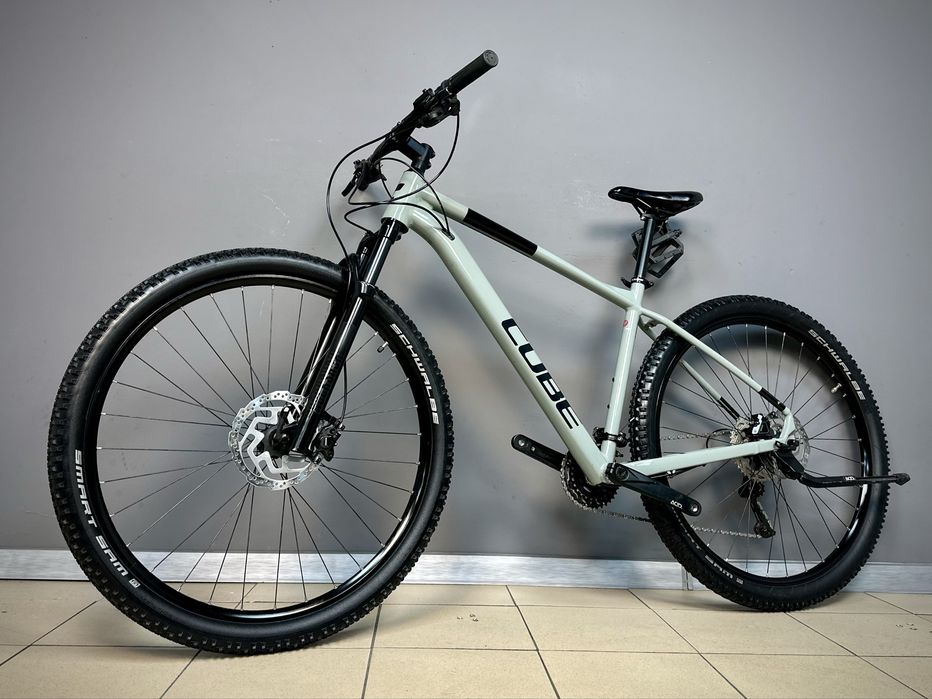 Cube Attention 29 L та М