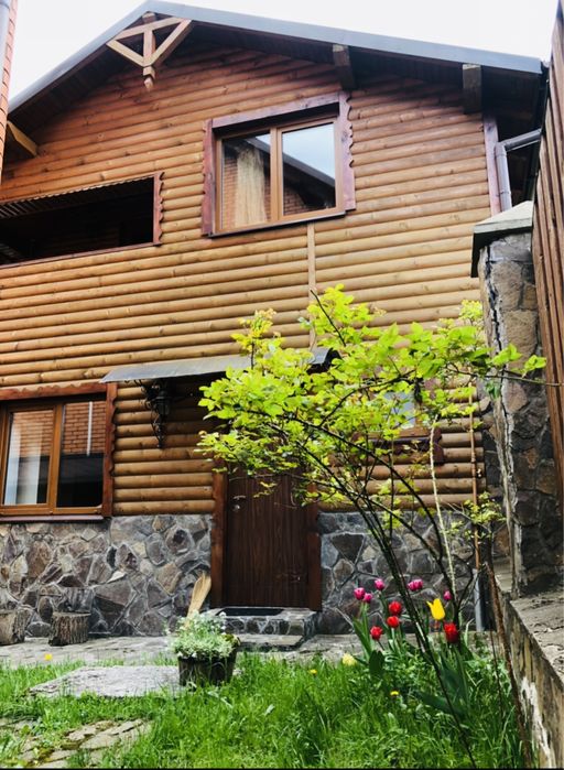 Оренда будинку в Карпатах. Деревʼяний котедж в м.Яремче від власника