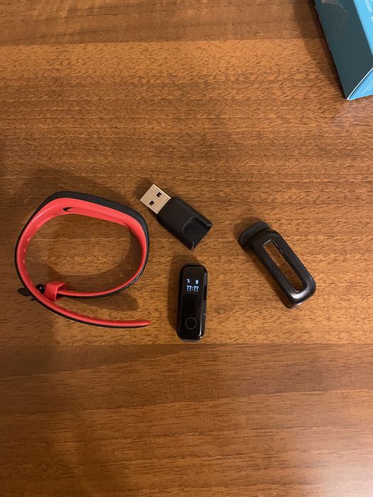 Фітнес браслет Honor band 4