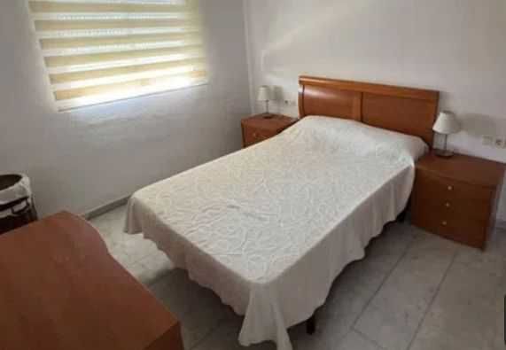 Arrendo T2 pronto a habitar