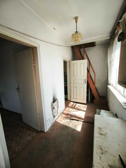 40055 Дачний будинок є всі документи є газ електрика поруч зупинка