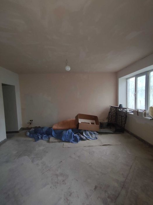 Продаж комерційного призначення в житловому будинку