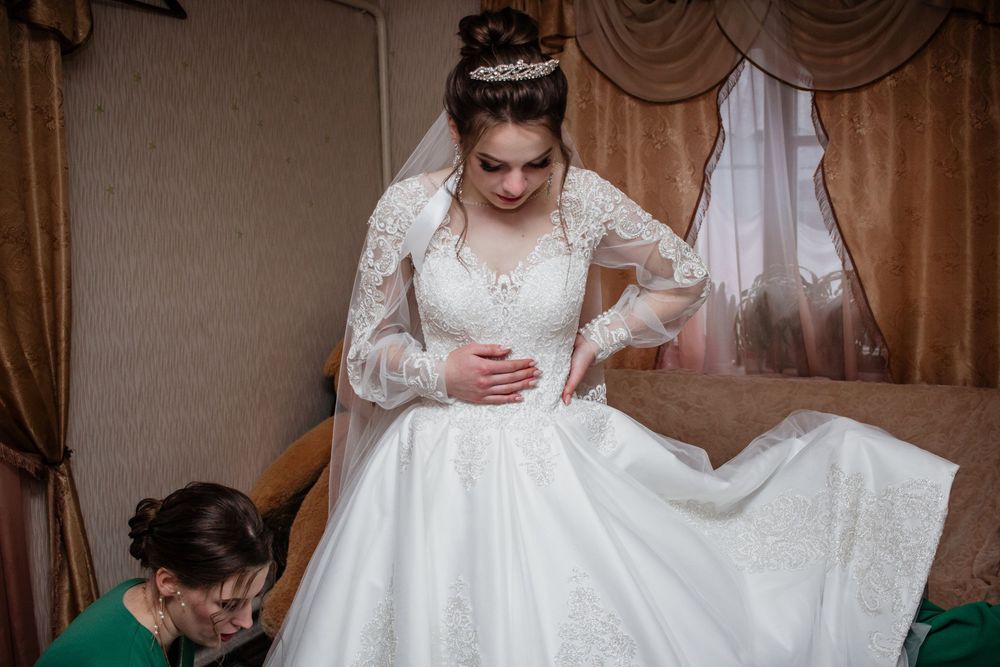 Весільна сукня 46 розміру