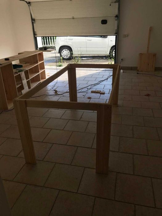 Mesa em Pinho - Artesanal