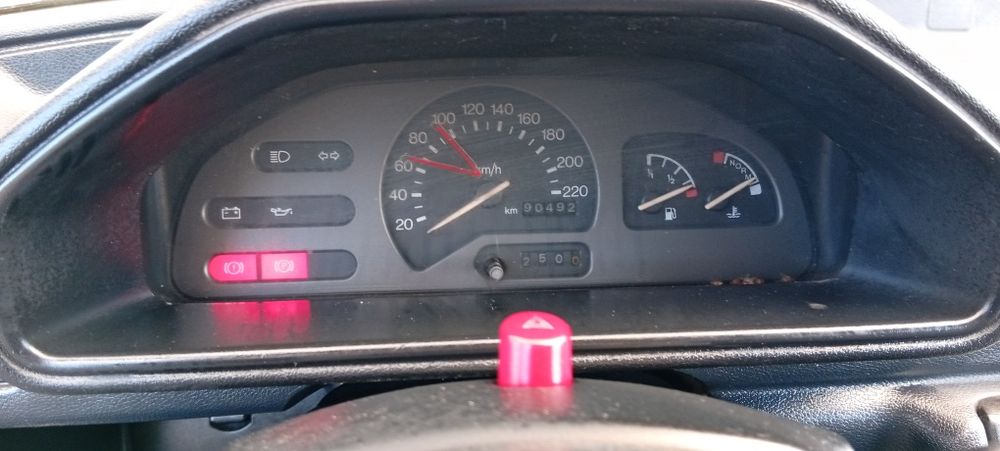 Ford Fiesta Courier 1.8 D ( ler o anúncio até ao fim )
