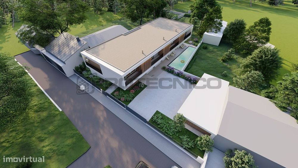 Elegante T4 de Excelentes Áreas com Piscina e Jardim