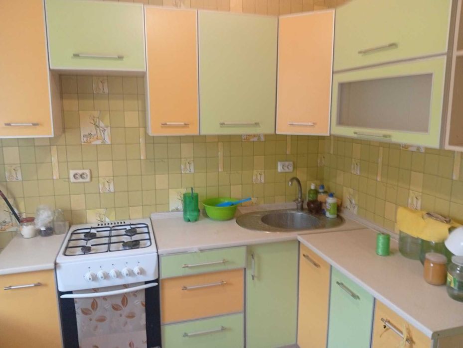 Продаж 1 кімнатної квартири в селище Травневе.