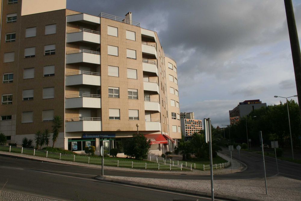 Quarto individual a 100 m do CHUC, em Coimbra