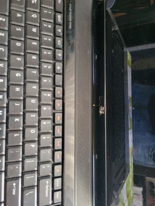 Laptop Dell PP 39L