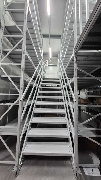 Antresola podest pomost kładka półpiętro platforma regał magazynowy