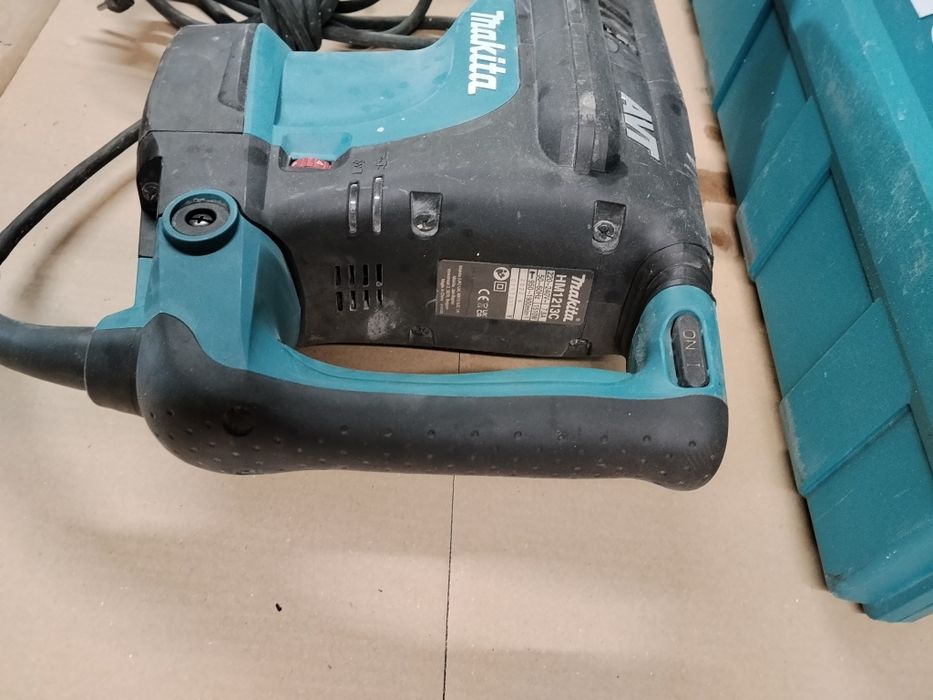 Młot udarowy Makita HM 1213C stan bdb