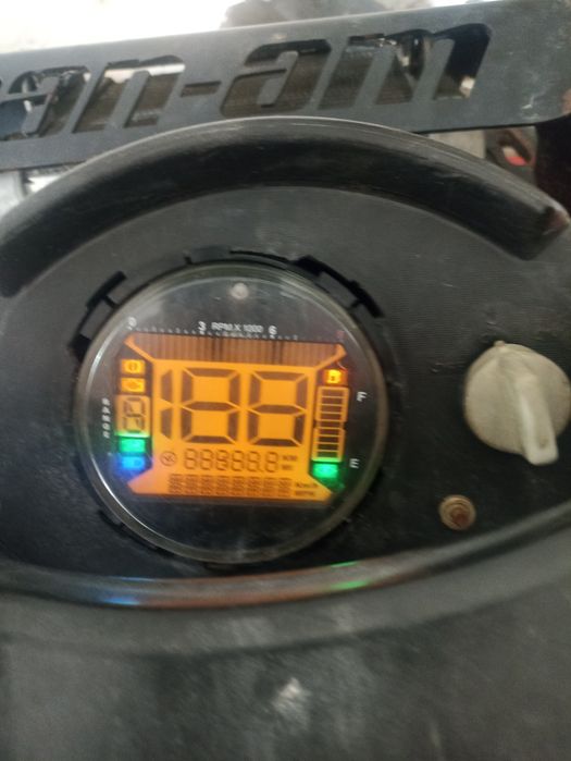 CAN-AM Outlander XT 800