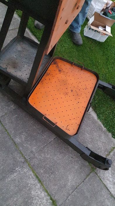 Stojak na silnik