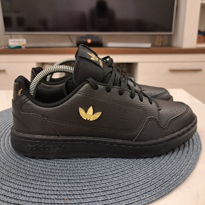 Оригінал! Кросівки Adidas (38.5)-(39)